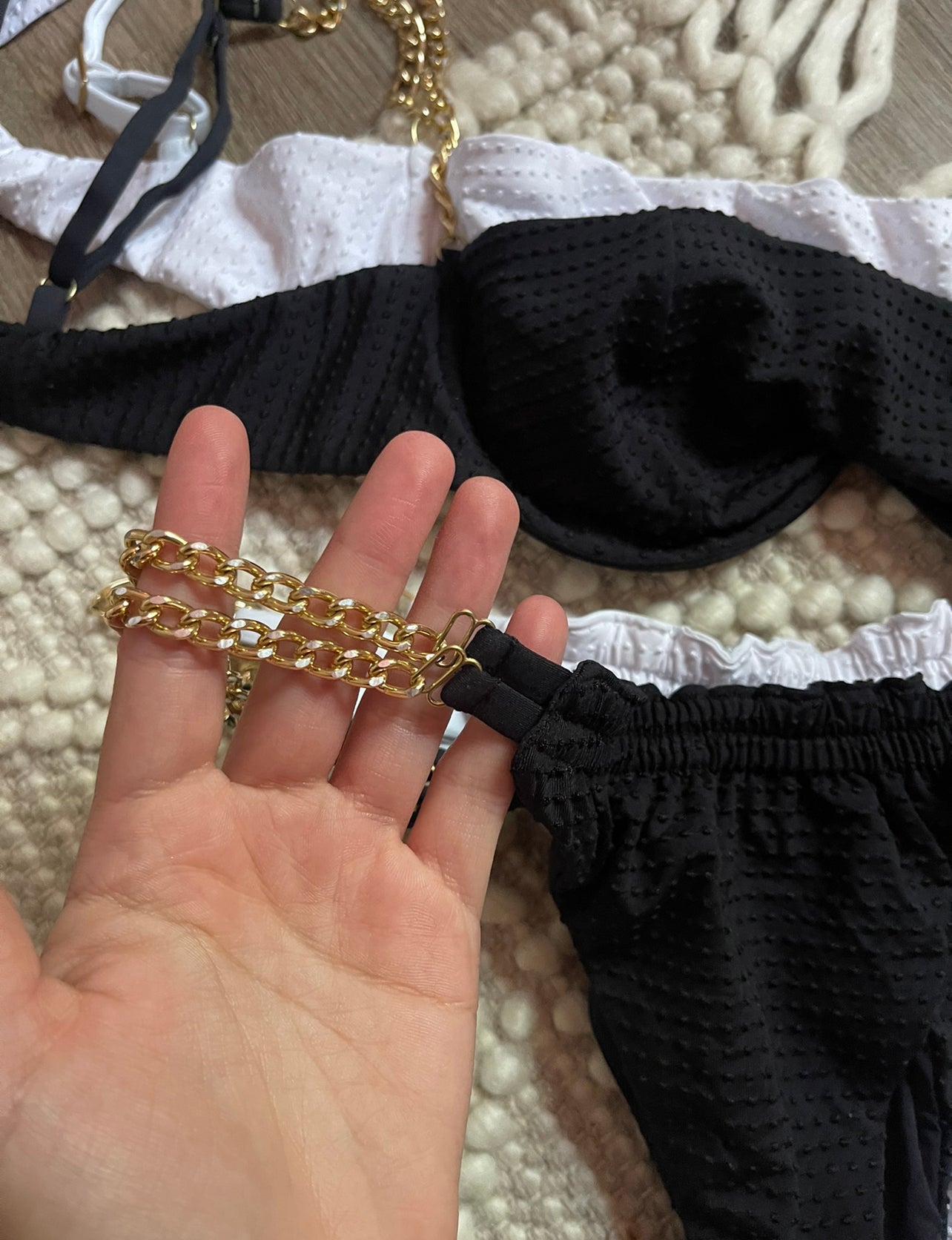 Black Chain Kini